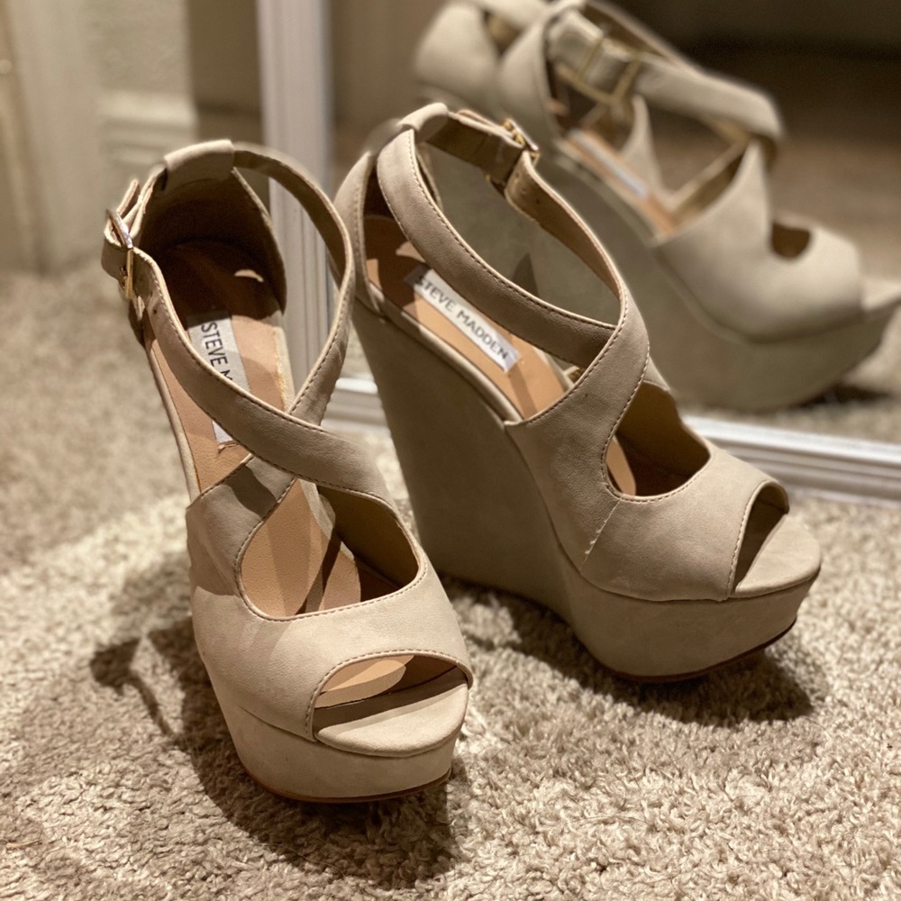 🚫 SOLD — Steve Madden “Xternal” platform wedge